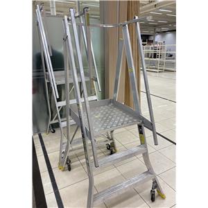 Lot 53

Assorted Ladders